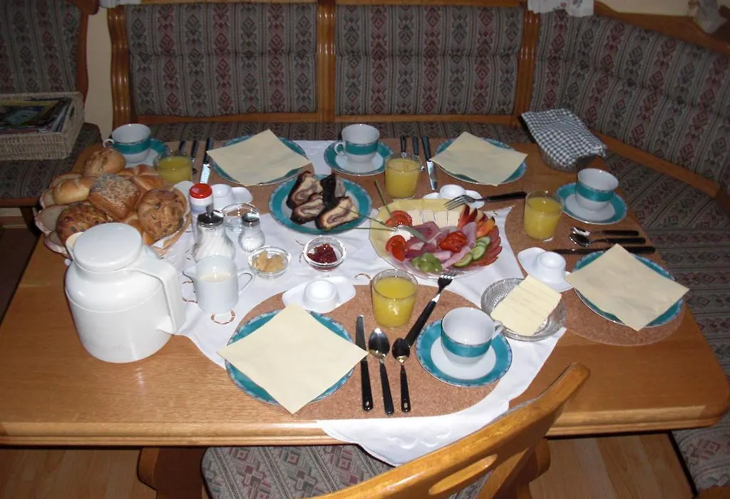Pension Wiesenau-1